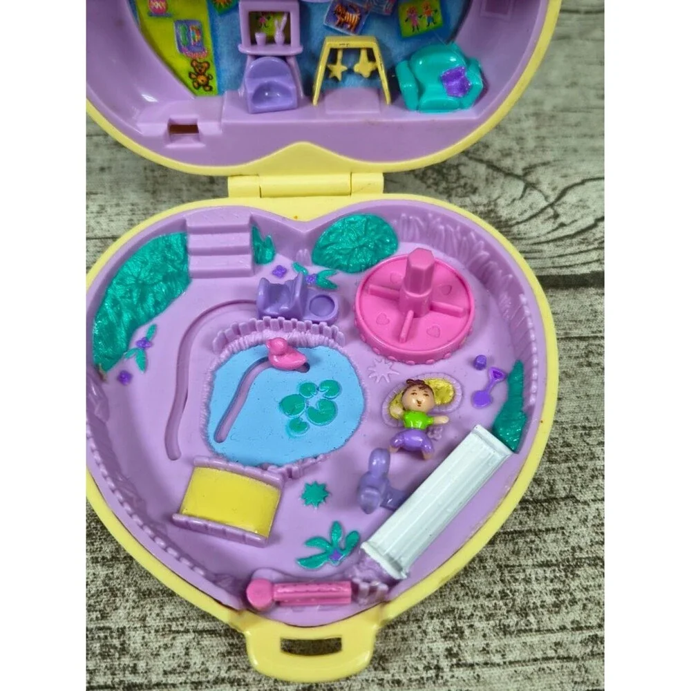 Vintage Polly Pocket Bluebird 1994 Strollin Baby Polly's Playtime Fun Compact